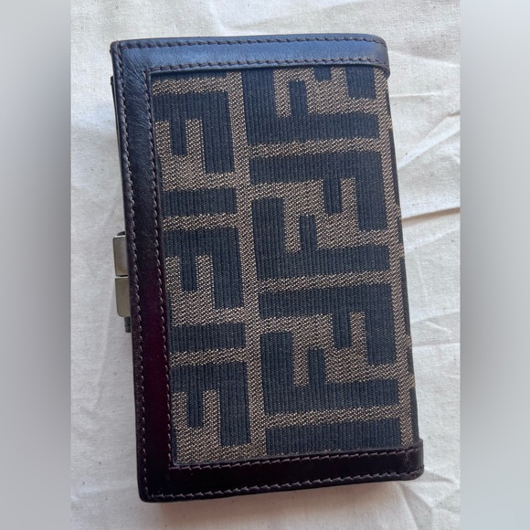 EUC FENDI ZUCCA Zucchino Print Leather Snap Kiss Lock Card Billfold Wallet - Picture 3 of 9